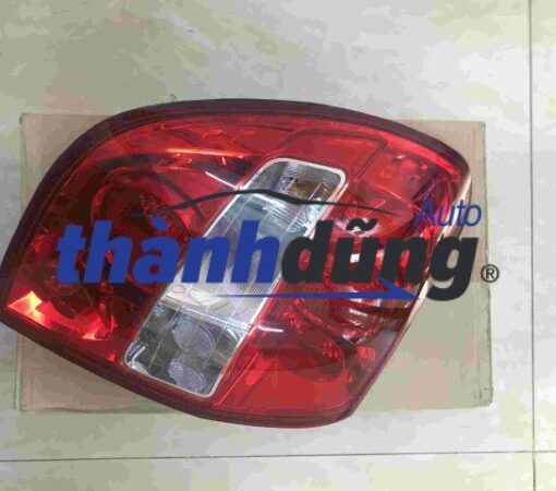 ĐÈN HẬU CAPTIVA 2008