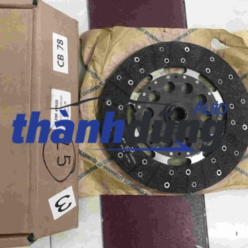 LÁ CÔN KIA SORENTO 2005