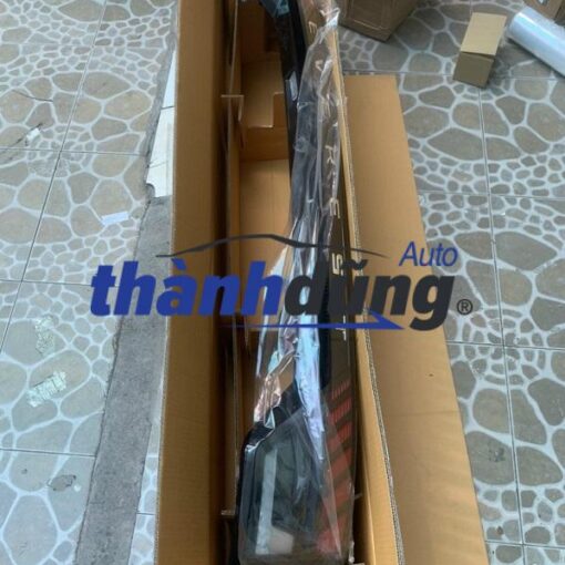 ĐÈN CỐP HẬU FORD EVEREST