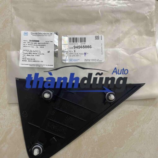 ỐP TAM GIÁC CHÂN GƯƠNG XE CHEVROLET SPARK 2015