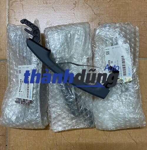 TAY MỞ CỬA NGOÀI COLORADO 2015