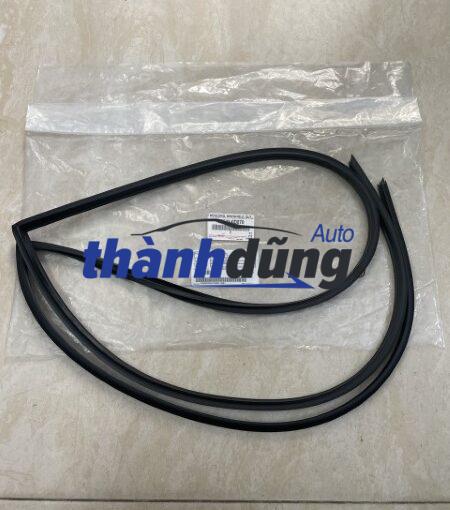 RON KÍNH CHẮN GIÓ TRƯỚC TOYOTA VIOS