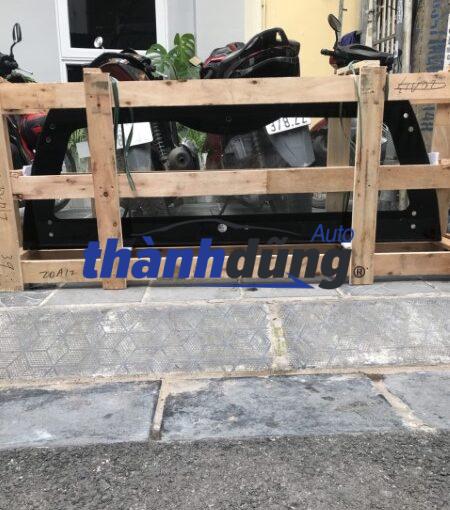 KÍNH THÙNG SAU MITSUBISHI TRITON 2006-2015