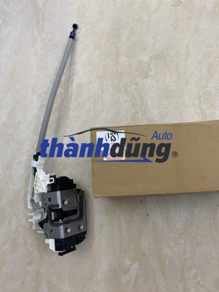 Ổ NGẬM KHÓA CỬA MERCEDES GLK300