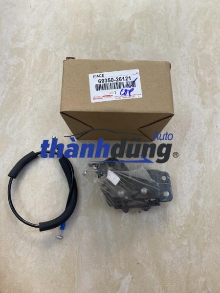 Ổ NGẬM CỐP HẬU TOYOTA HIACE 2006