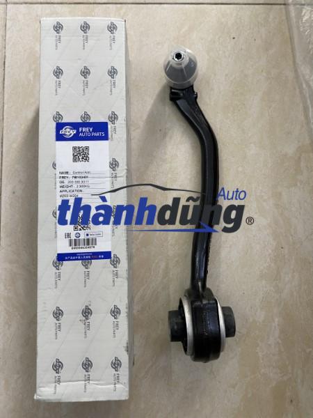 CÀNG I TRƯỚC TRÁI MERCEDES CLK200