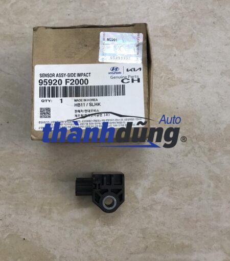 CẢM BIÊN VA CHẠM ĐẦU XE KIA NIRO