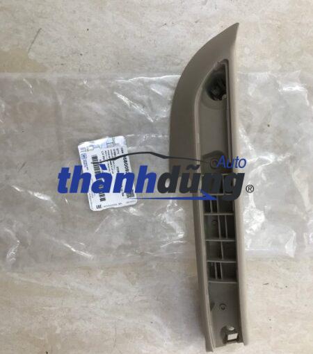 TAY MỞ CỬA TRONG XE TRÁI CHEVROLET CAPTIVA C100