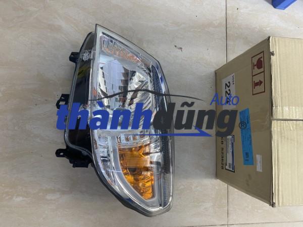 ĐÈN PHA PHẢI XE FORD EVEREST 2010