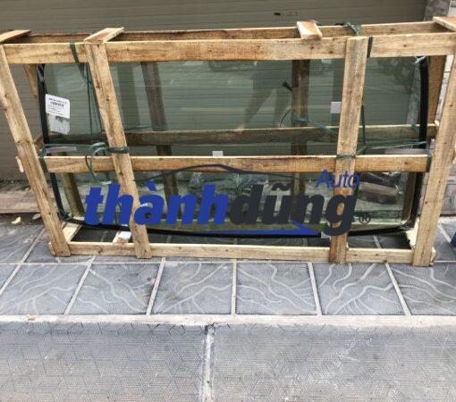 KÍNH CHẮN GIÓ TRƯỚC ISUZU NQR550