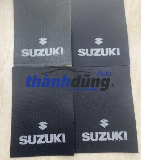 CHẮN BÙN BÁNH XE SUZUKI 7 CHỖ | 72220788105PK