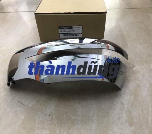 ỐP INOX GƯƠNG CHIẾU HẬU NISSAN NAVARA 2016 | 963744KE0C