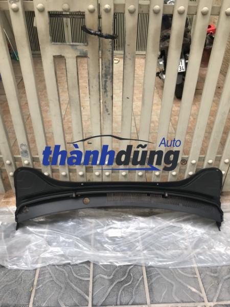 ỐP CHÂN KÍNH CHẮN GIÓ TRƯỚC HYUNDAI ELANTRA 2018