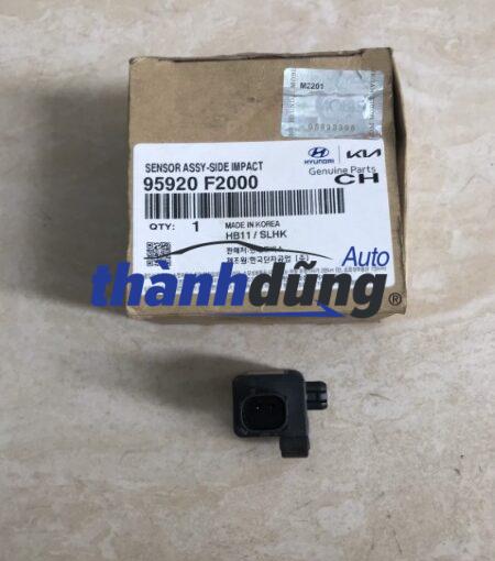 CẢM BIẾN KÍCH NỔ TÚI KHÍ HYUNDAI ELANTRA 2016