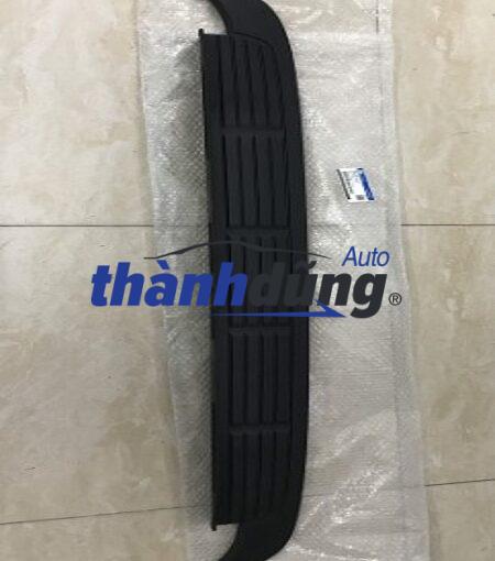 ỐP NHỰA TRÊN CẢN SAU FORD RANGER XLS 2019 | AB3917D822AC