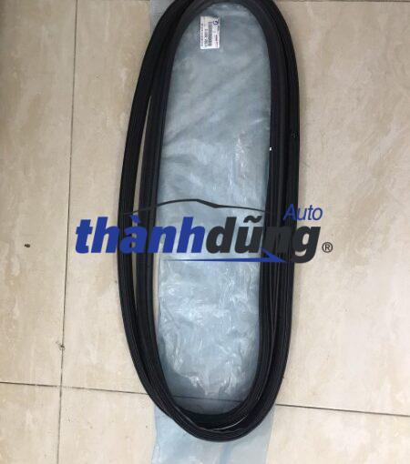 GIOĂNG CỐP HẬU XE TOYOTA FORTUNER 2010 | 67881-0K010