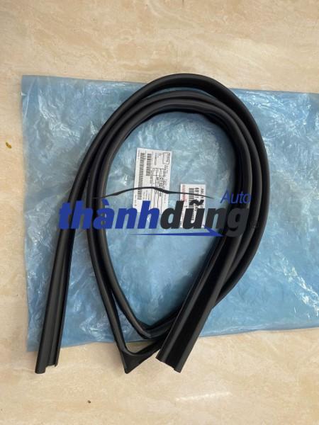 GIOĂNG TRƯỢT KÍNH TRƯỚC TRÁI TOYOTA INNOVA 2015 | 681510K040