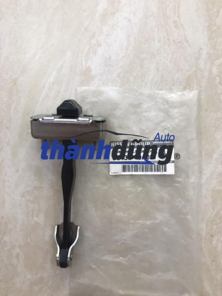 HẠN CHẾ CÁNH CỬA SAU PHẢI NISSAN NAVARA | 824303JA0A