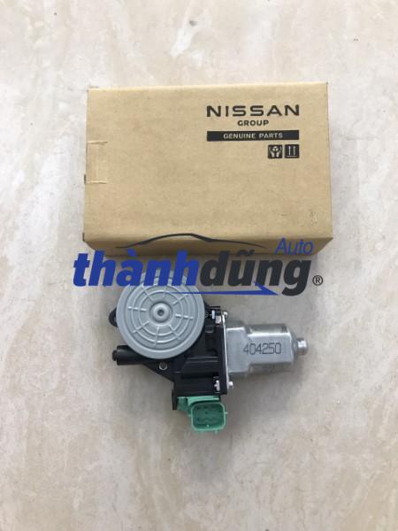MÔ TƠ LÊN XUỐNG KÍNH NISSAN NAVARA 2015