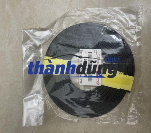 RON KÍNH CHẮN GIÓ TRƯỚC TOYOTA HILUX 2009 | 561170K010