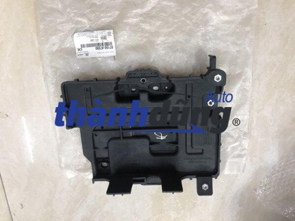 GIÁ ĐỠ BÌNH ẮC QUY XE KIA FORTE 2017 | 37150A7200 - Ảnh 2