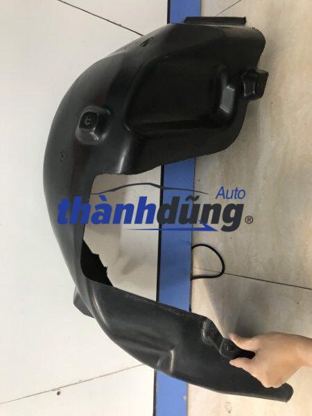 CHẮN BÙN LÒNG DÈ SAU CHEVROLET CRUZE 1.8L 2011