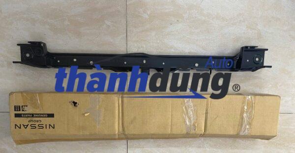 KHUNG ĐỠ KÉT NƯỚC TRÊN NISSAN NAVARA NP300 2013