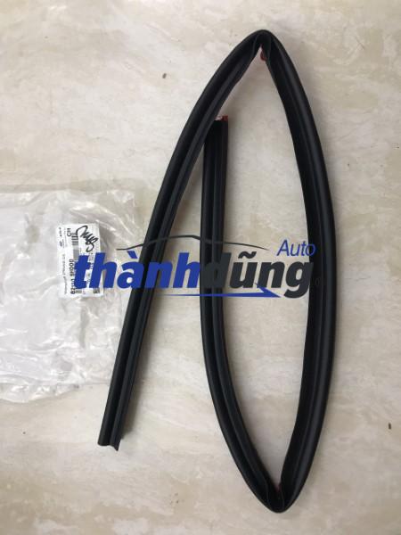 GIOĂNG NẸP KÍNH HYUNDAI HD72 | 821305H000