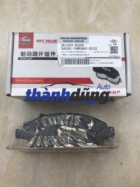 bố thắng trước xe nissan livina 2011