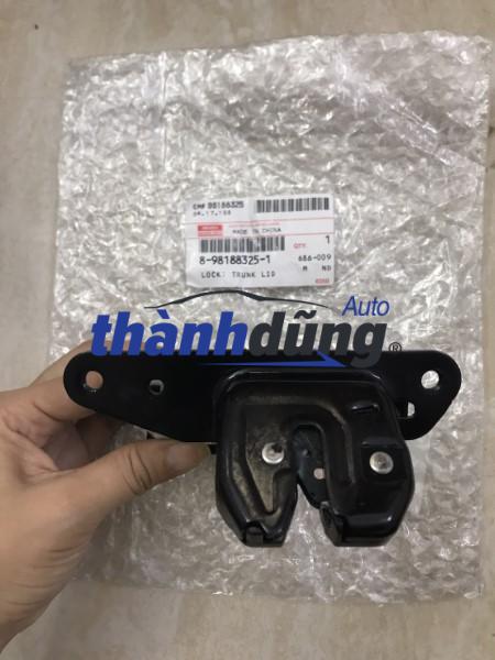 Ổ NGẬM CỐP HẬU ISUZU MUX 3.0L 2020 | 8981883251