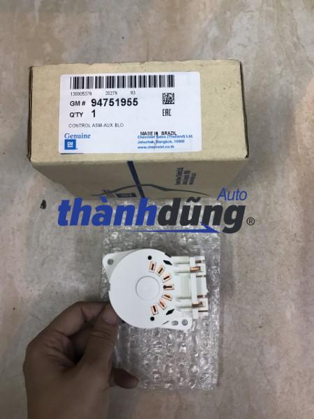 CÔNG TẮC ĐIỀU KHIỂN DÀN LẠNH SAU CHEVROLET TRAILBLAZER | 94751955