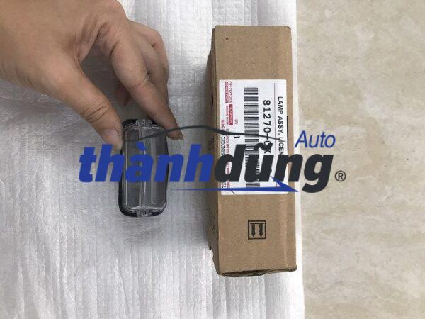 ĐÈN SOI BIỂN SỐ TOYOTA INNOVA 2015-2020 | 812700K100