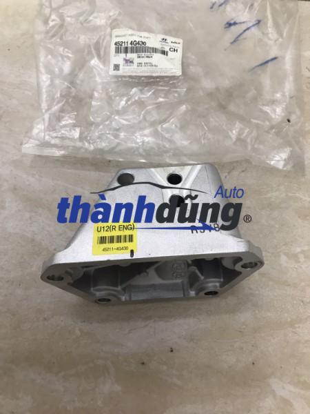 giá bắt chân máy hộp số xe hyundai santafe 2019 | 452114g430