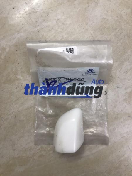 đuôi tay mở cửa ngoài phải hyundai accent 2021 | 82662h6060