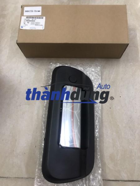 tay mở cốp thùng sau chevrolet colorado 2020 | 84641755