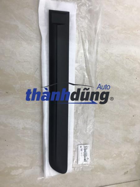 NẸP THÀNH CÁNH CỬA XE HYUNDAI GETZ 2008 | 877311C500