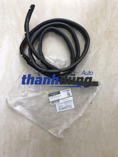 nẹp nóc trái nissan qashqai 2012 | 768432fl0aa098