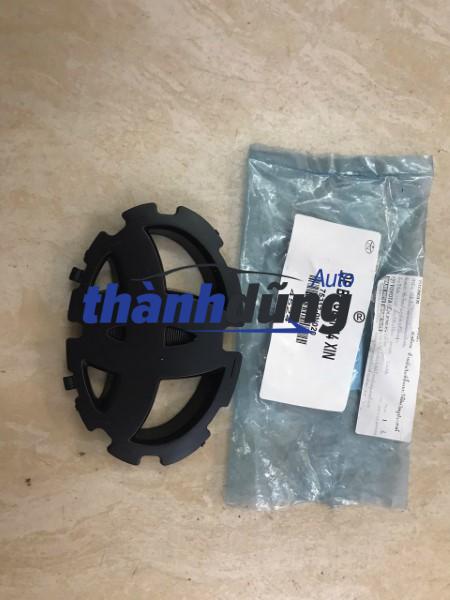 đế nhựa biểu tượng ca lăng toyota innova | 75312-0k020