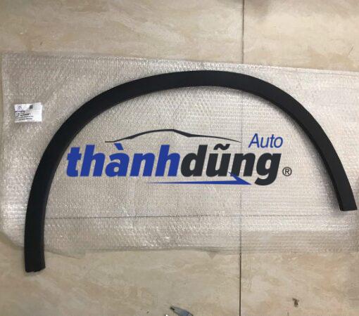 ốp phồng bánh trước phải mercedes glc300 2019 | 253885062