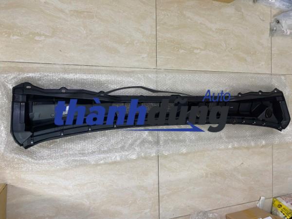 máng xối nước mưa giữa nissan navara | 66862-5jg0a