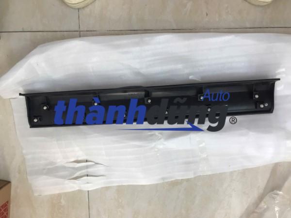 NẸP CÁNH CỬA SAU PHẢI MAZDA CX8 2021 | K13151RC1