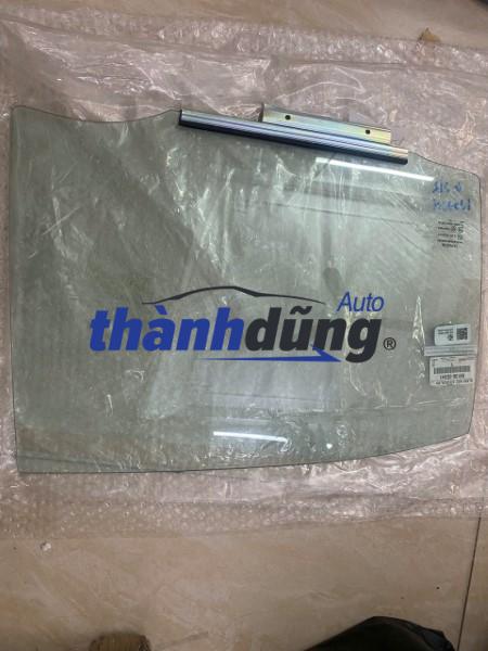 kính cánh cửa sau phải xe toyota vios | 681300d241