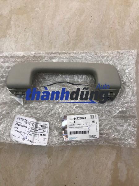 tay nắm trần chevrolet trailblazer 2015 | 94729073