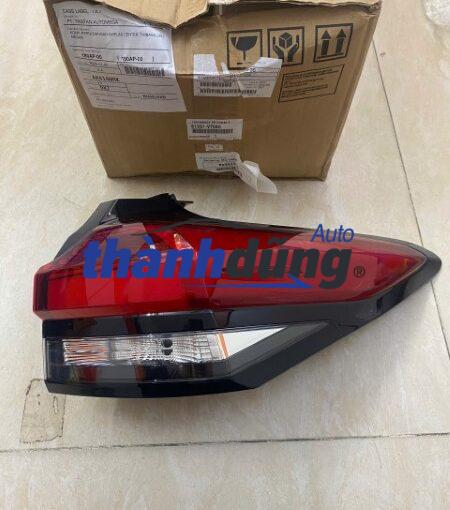 đèn hậu phải xe toyota innova 2023