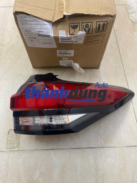 đèn hậu phải xe toyota innova 2023