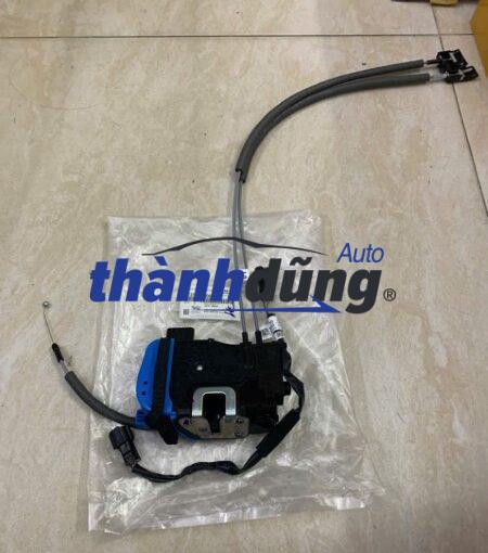 cơ cấu ngậm khóa cửa hyundai veloster 2015 | 813102v000