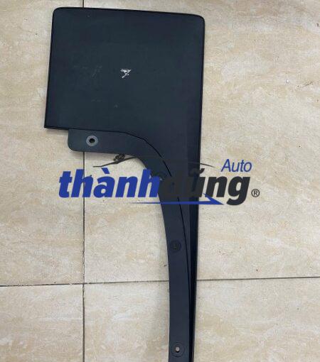 chắn bùn bánh sau phụ mazda bt50 | 1d0251870a