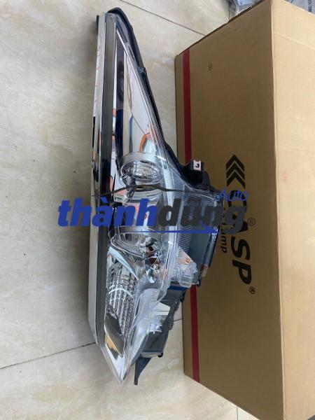 đèn pha phải toyota fortuner 2018 | 811500ka00