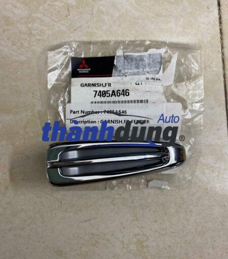ốp xi nhan tai xe trái mitsubishi attrage 2016 | 7405a646