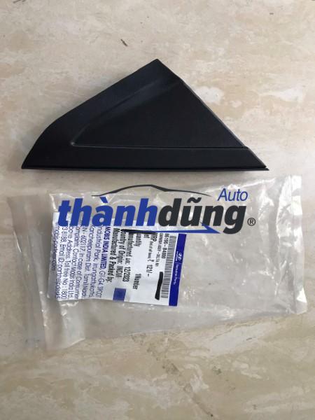 ốp tam giác phải hyundai i10 2018 | 86190b4000